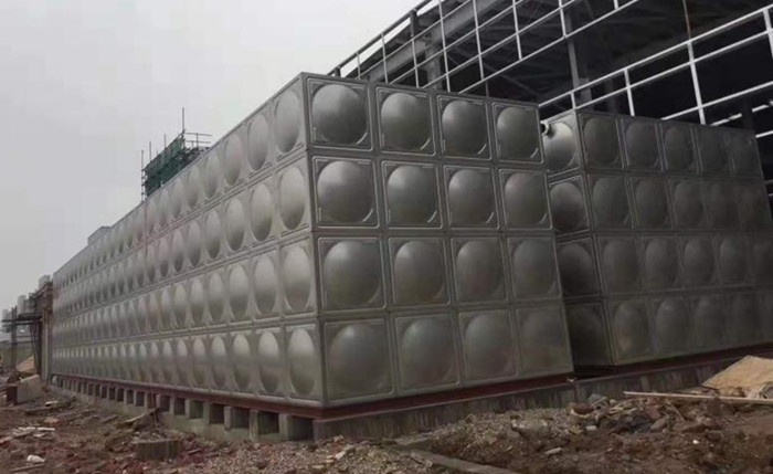 不鏽鋼水箱的優點以及适用範圍。